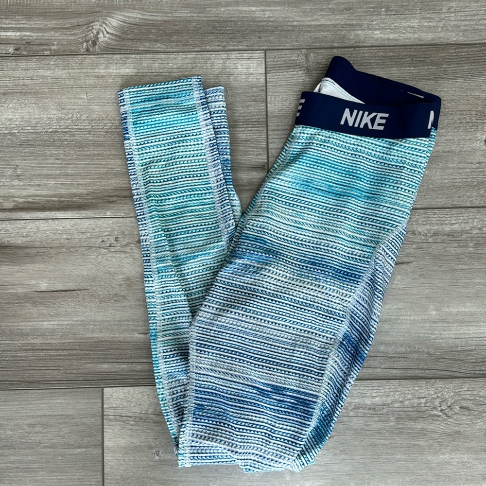 Blue Nike leggings